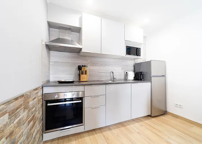 Duplex Moderno Perto Da * Armação de Pêra